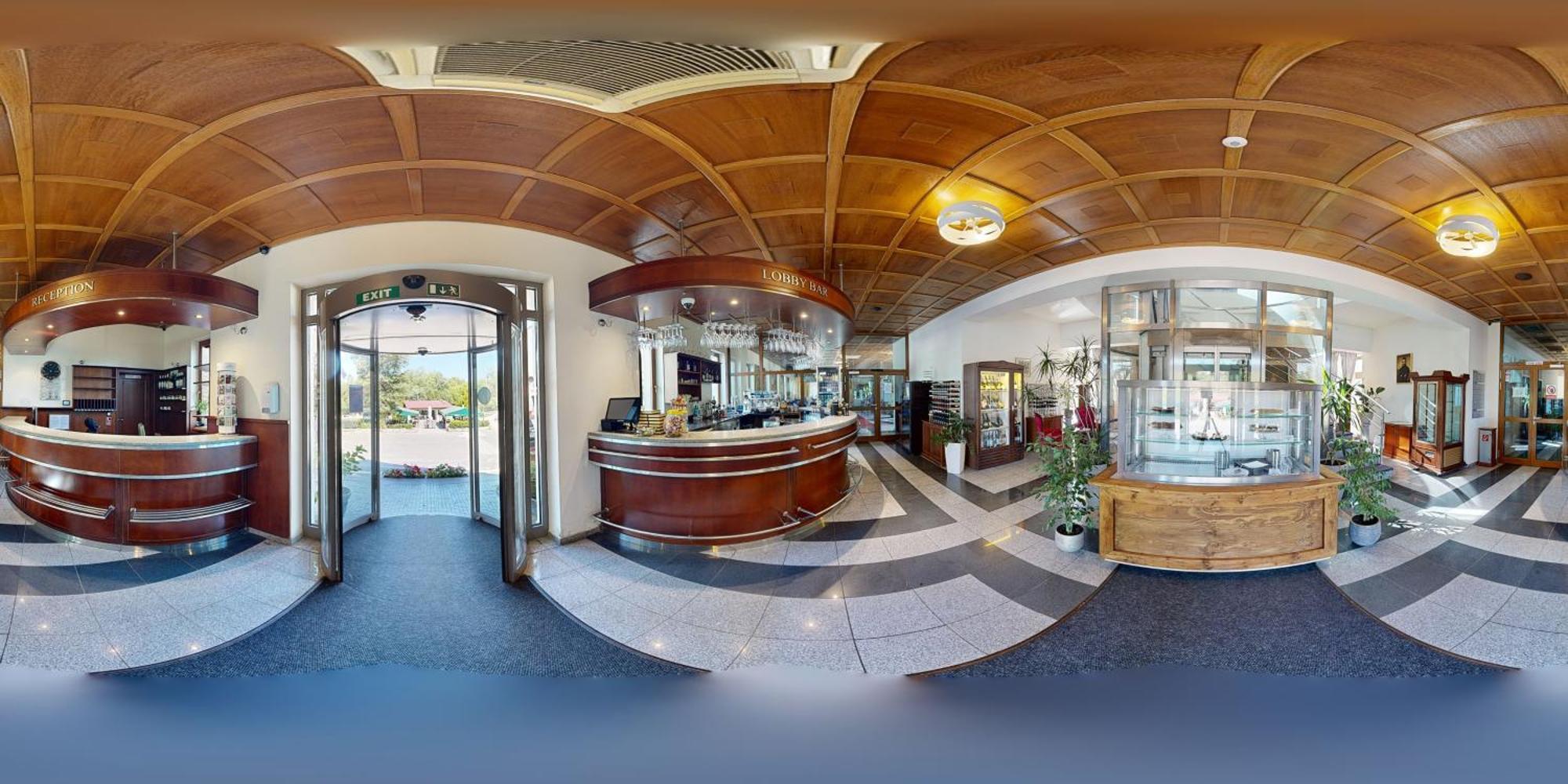 Hotel Hradna Brana Bratislava Eksteriør bilde